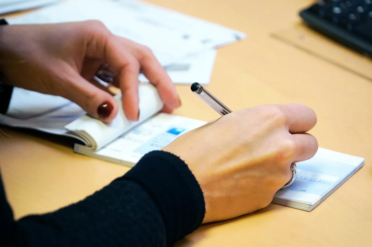 Administración de fincas frente a la autónoma, que te puede convenir más